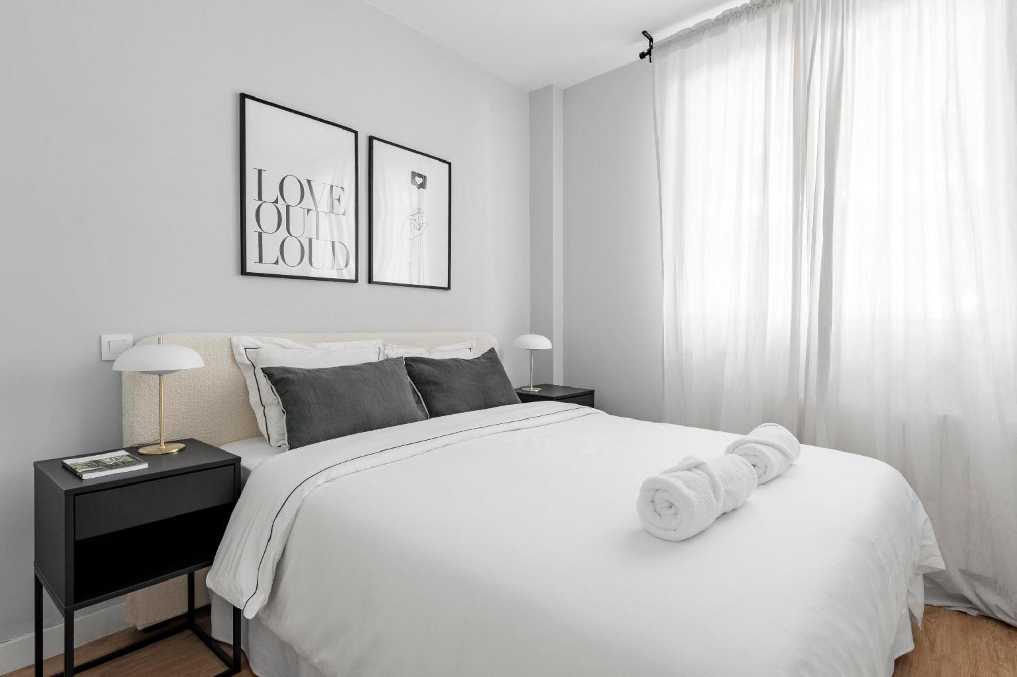Cozy 2 Bedroom Apartment With Patio 마드리드 외부 사진